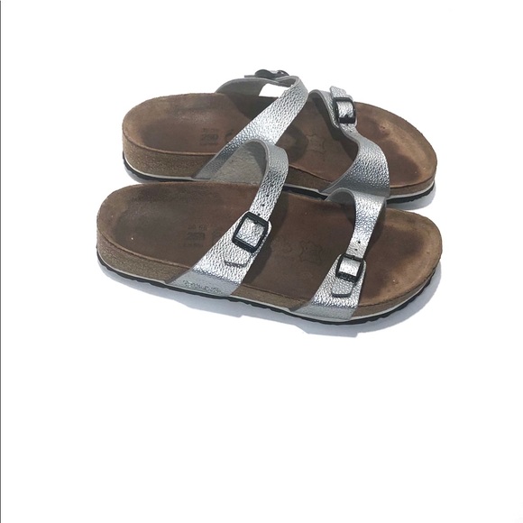 birkenstock enclosed shoes